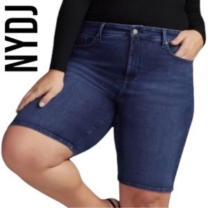 NYDJ Plus Size NWT Curves 360 Side Slit Denim Bermuda Shorts ~ Habana Bl…